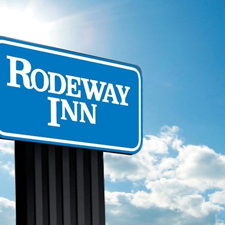 Rodeway Inn Harlan Bagian luar foto