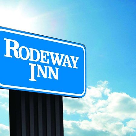 Rodeway Inn Harlan Bagian luar foto